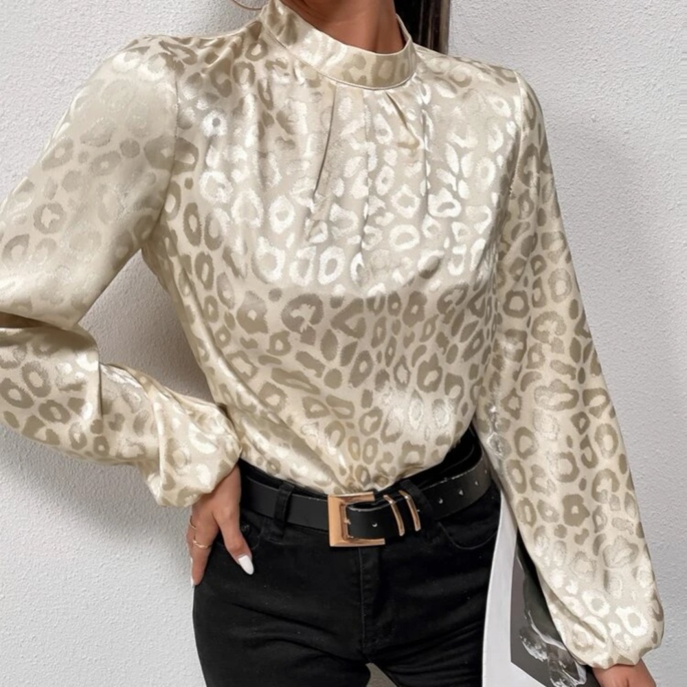 Boho cream jacquard satin leopard print mock neck blouse - Picture 7 of 8
